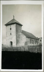 Bessastaðakirkja, mynd tekin 1930. Höfundur óþekktur. Mynd: Þjóðminjasafn Íslands, birt með leyfi